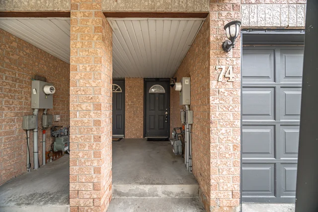 74 Spadina Road, Brampton - photo 3