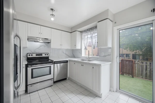 74 Spadina Road, Brampton - photo 13
