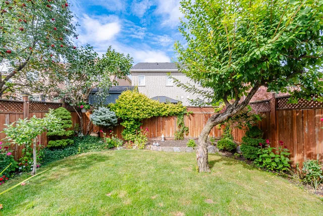 467 Stonetree Court, Mississauga - photo 14