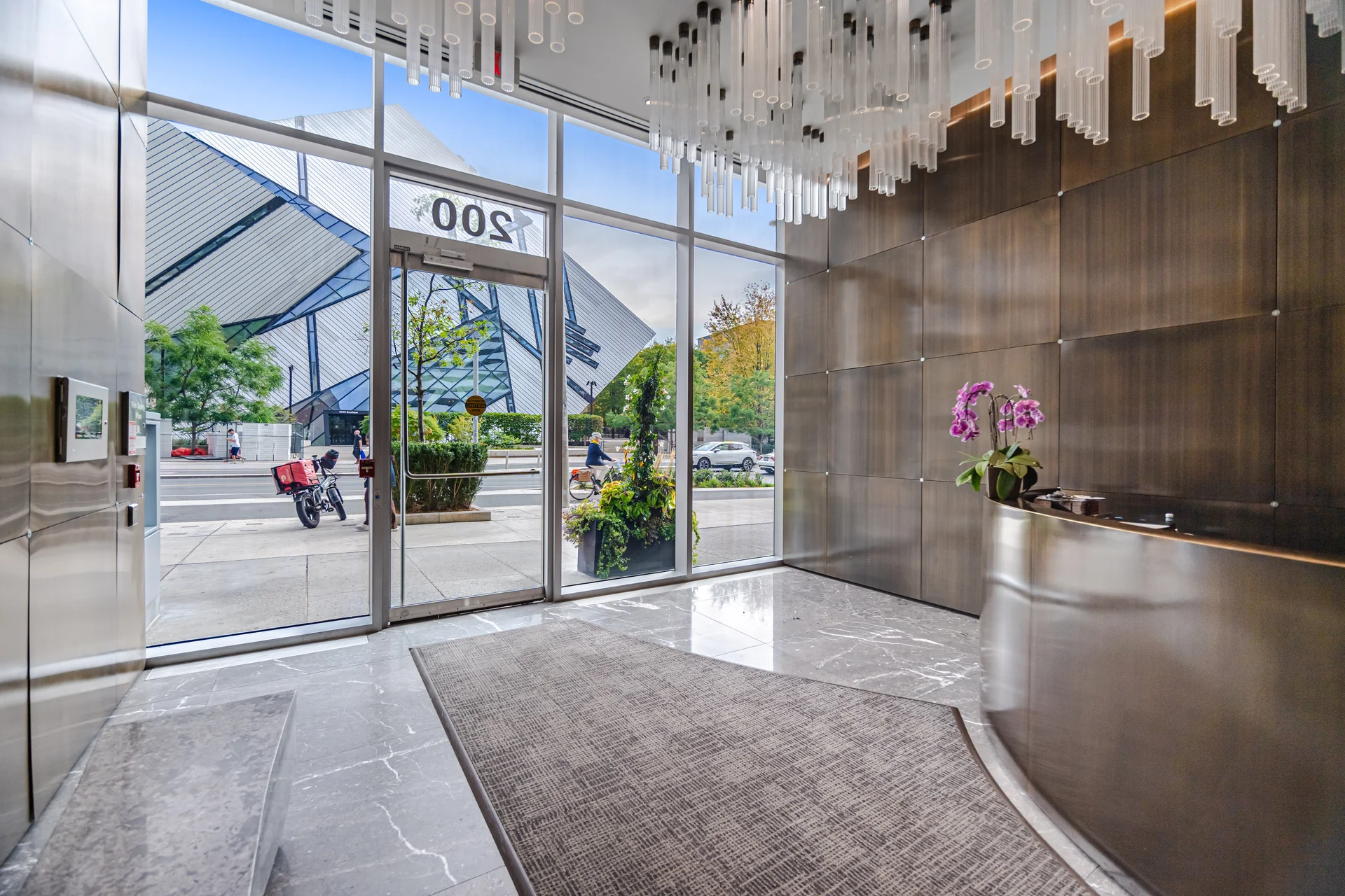 #2505-200 Bloor Street West, Toronto - photo 37