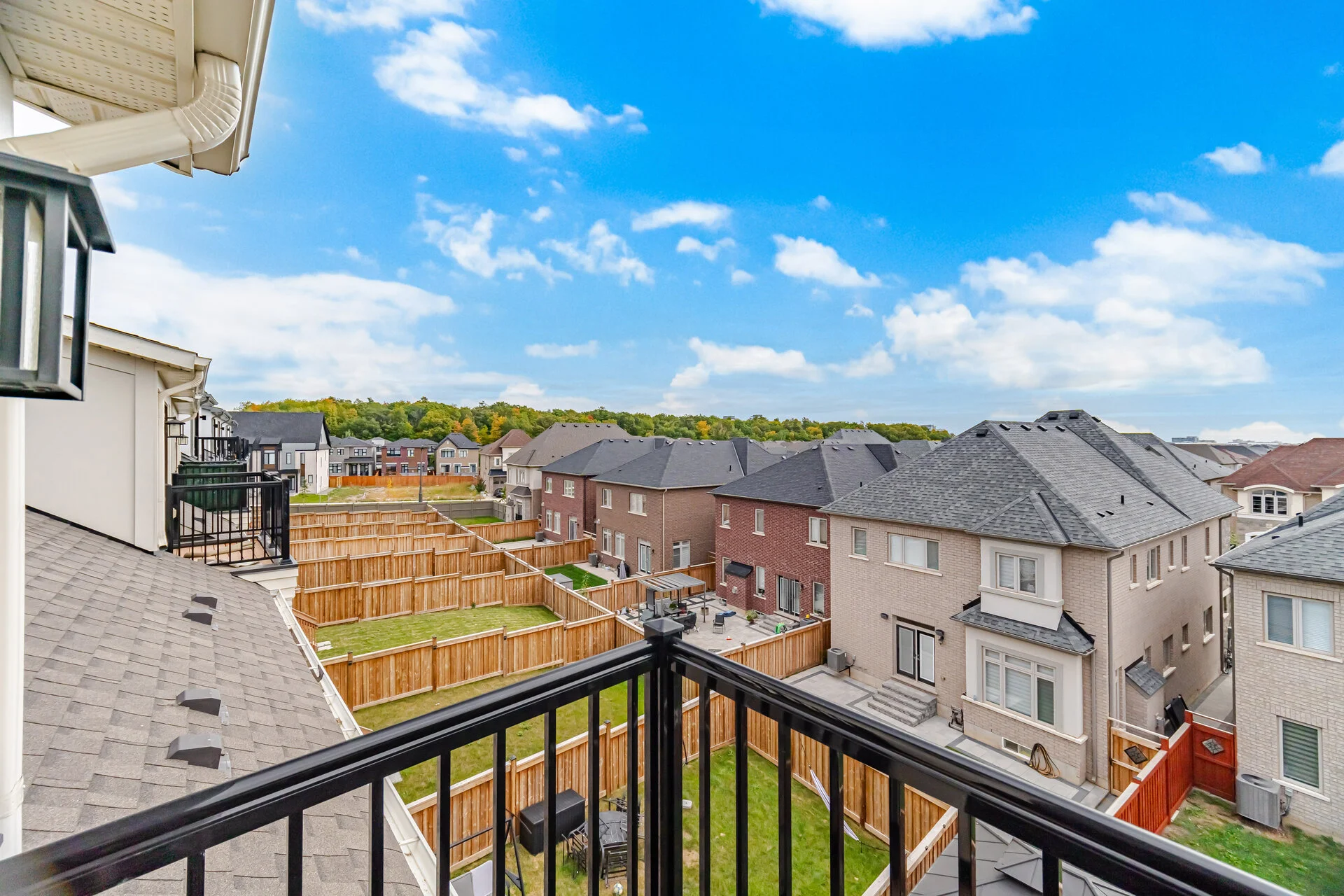 94 Settlers Road East, Oakville - photo 37