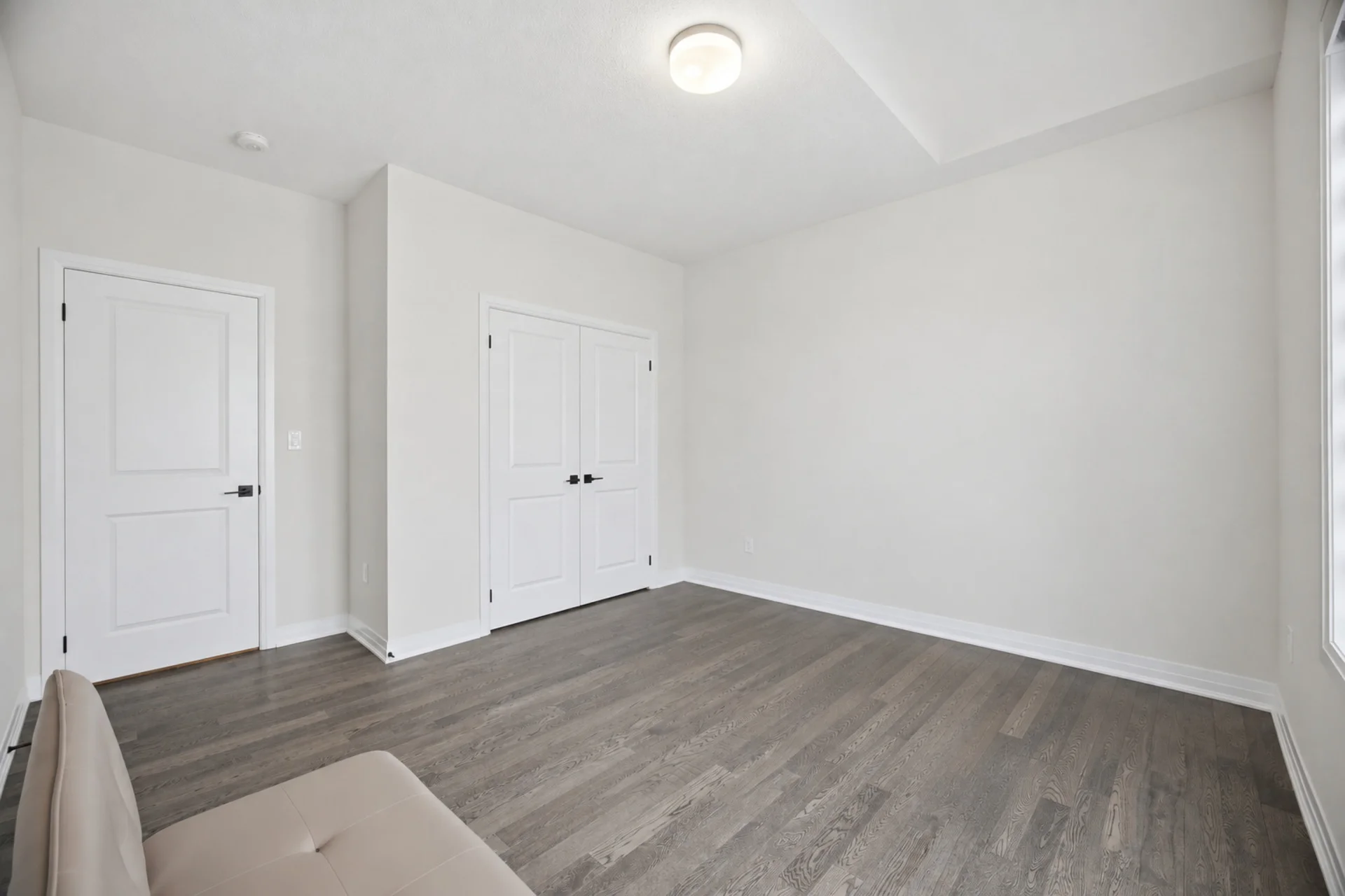 94 Settlers Road East, Oakville - photo 28