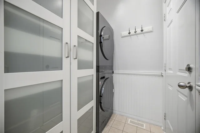 2249 Crestmont Drive, Oakville - photo 34