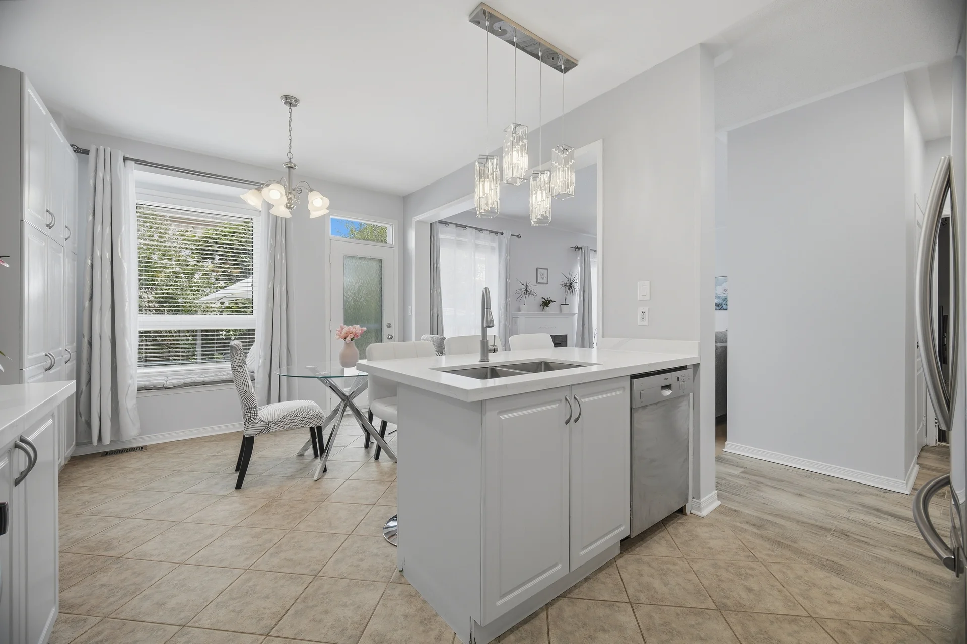 2249 Crestmont Drive, Oakville - photo 24