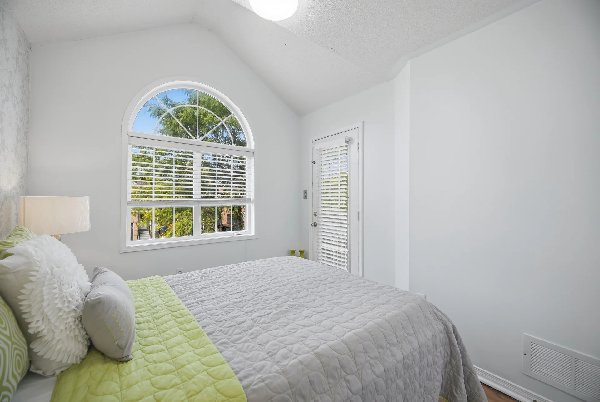 7 Secord Crescent, Brampton - photo 40