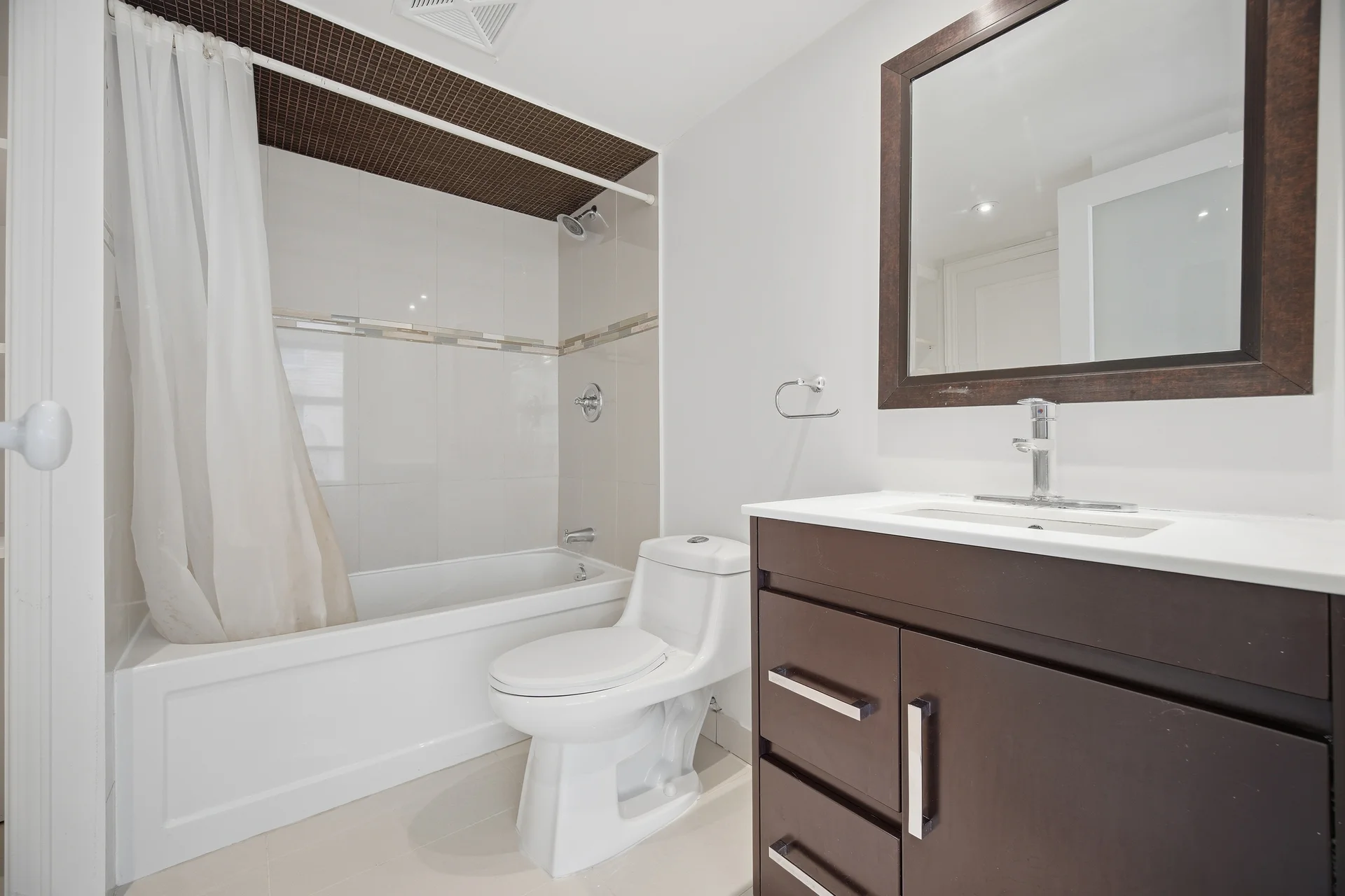 #610-82 Lombard Street, Toronto - photo 29