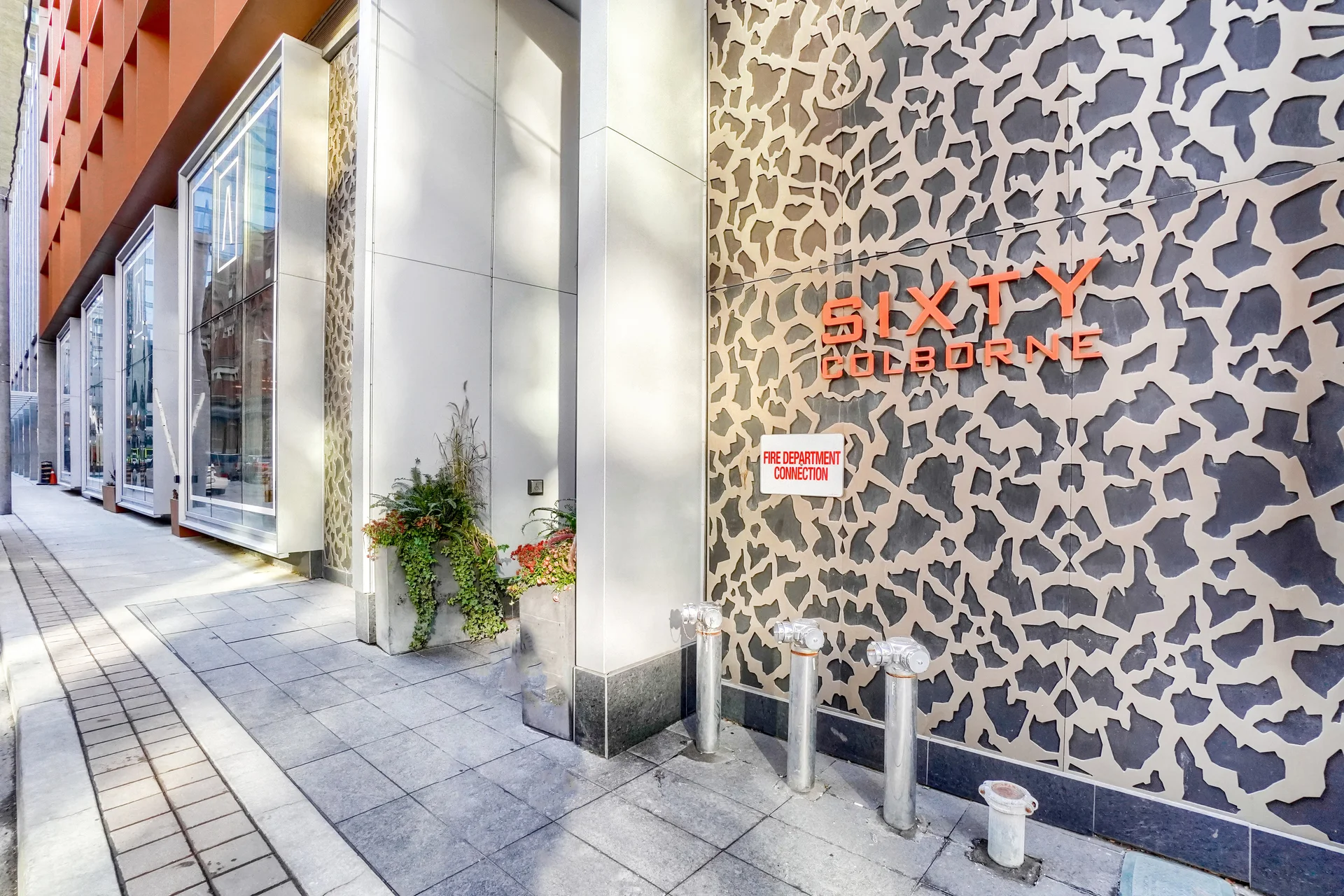 #1407-60 Colborne Street, Toronto - photo 3