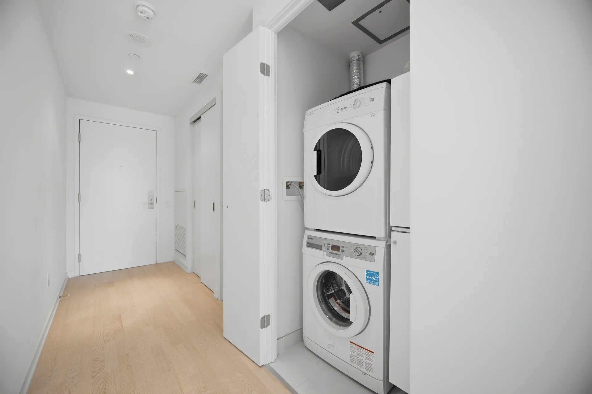 #1407-60 Colborne Street, Toronto - photo 32