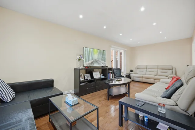 22 Faywood Drive, Brampton - photo 13