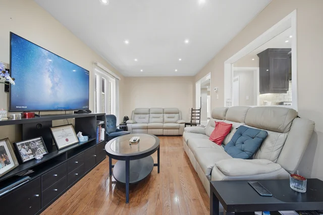 22 Faywood Drive, Brampton - photo 14