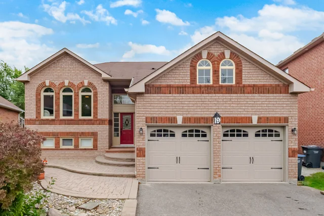 19 Amberdale Court, Caledon - photo 1