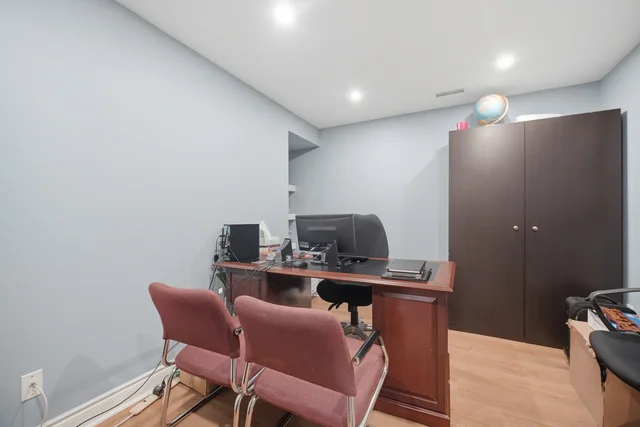 19 Amberdale Court, Caledon - photo 32