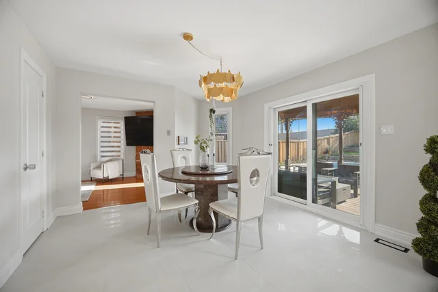28 Corkett Drive, Brampton - photo 35