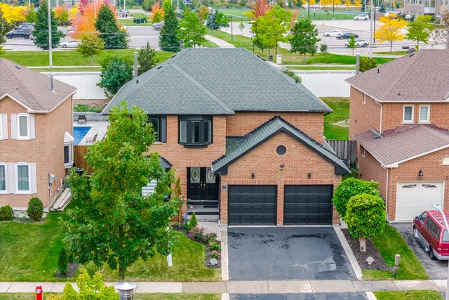 28 Corkett Drive, Brampton - photo 2