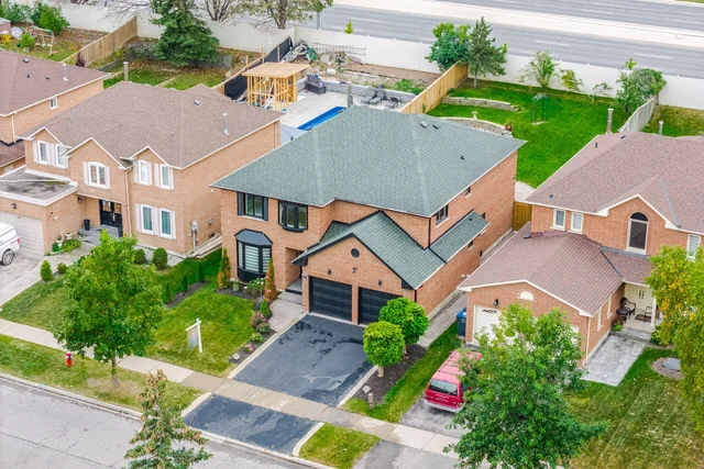 28 Corkett Drive, Brampton - photo 11