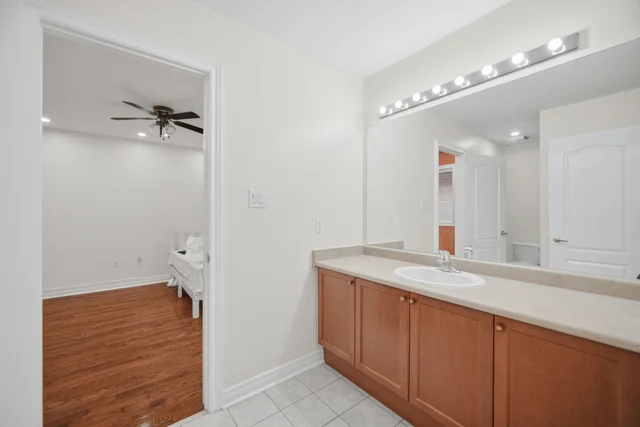 4 Castle Mountain Drive, Brampton - photo 53