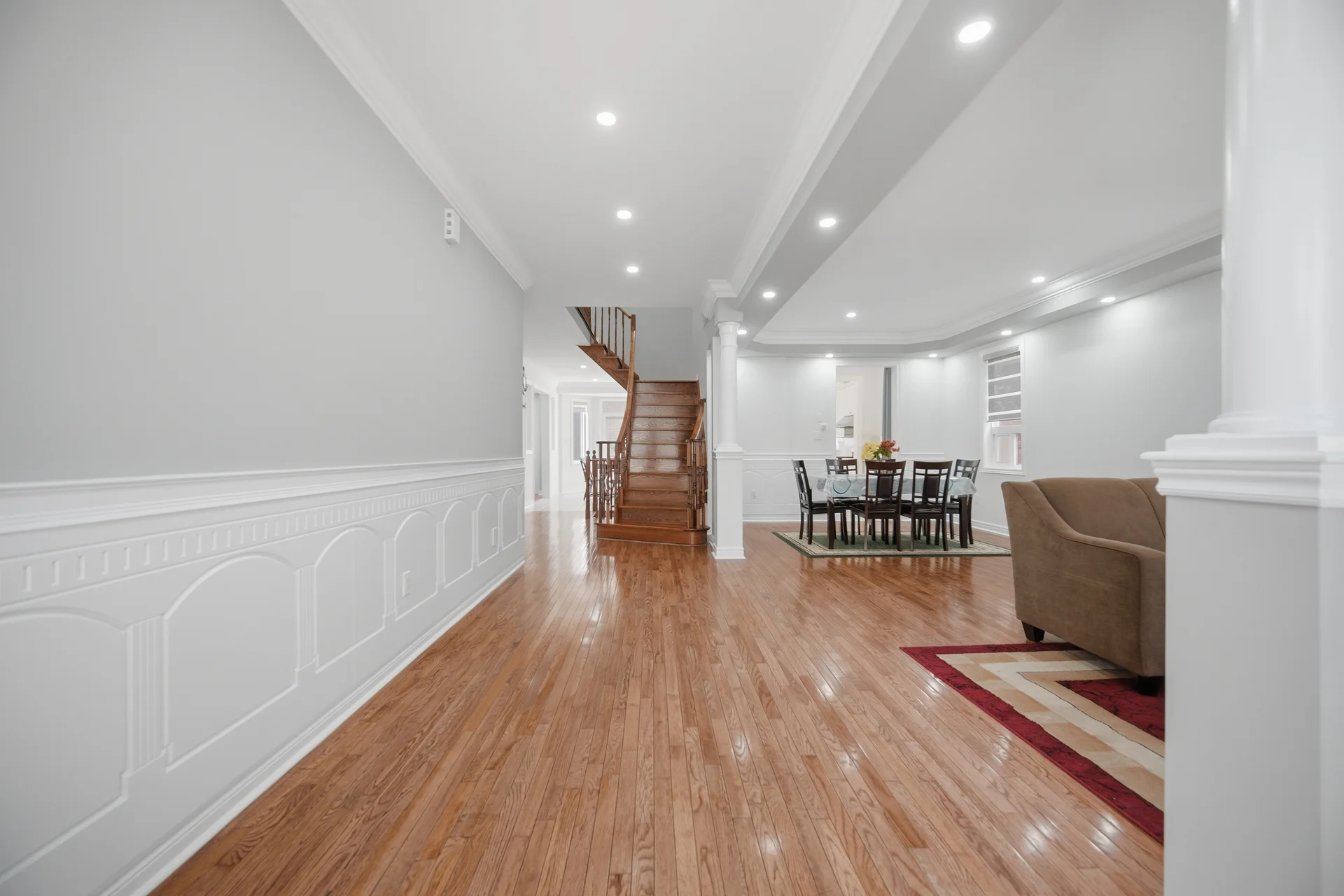 4 Castle Mountain Drive, Brampton - photo 11