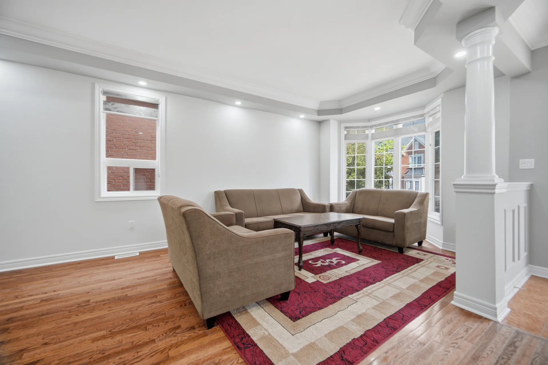 4 Castle Mountain Drive, Brampton - photo 13