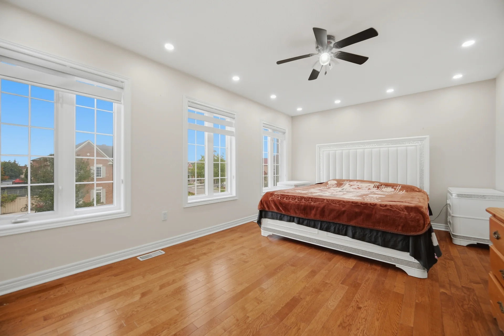 4 Castle Mountain Drive, Brampton - photo 50