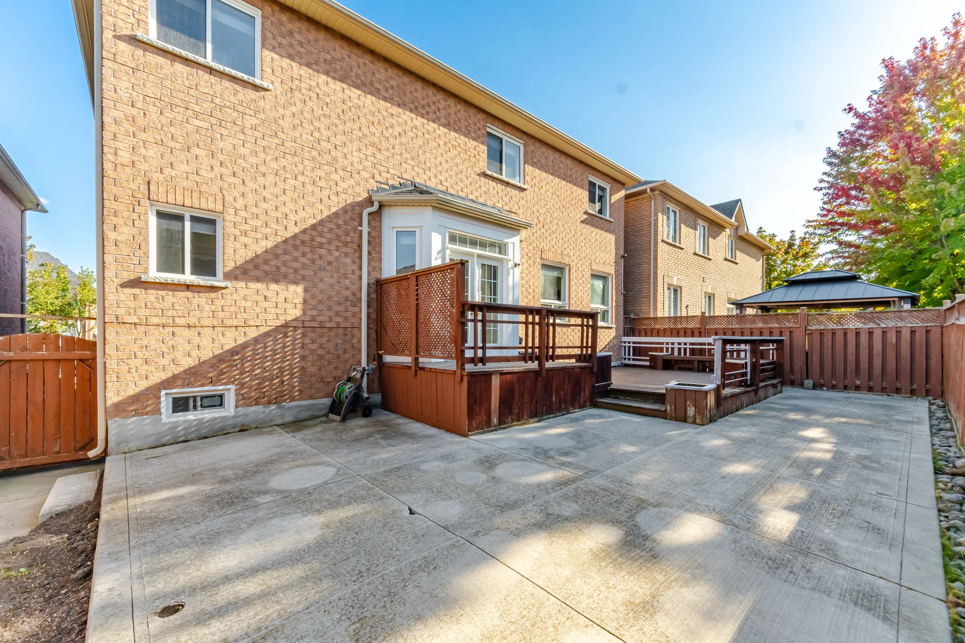 4 Castle Mountain Drive, Brampton - photo 97
