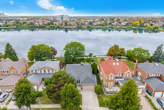 10 Piccolo Wood, Brampton