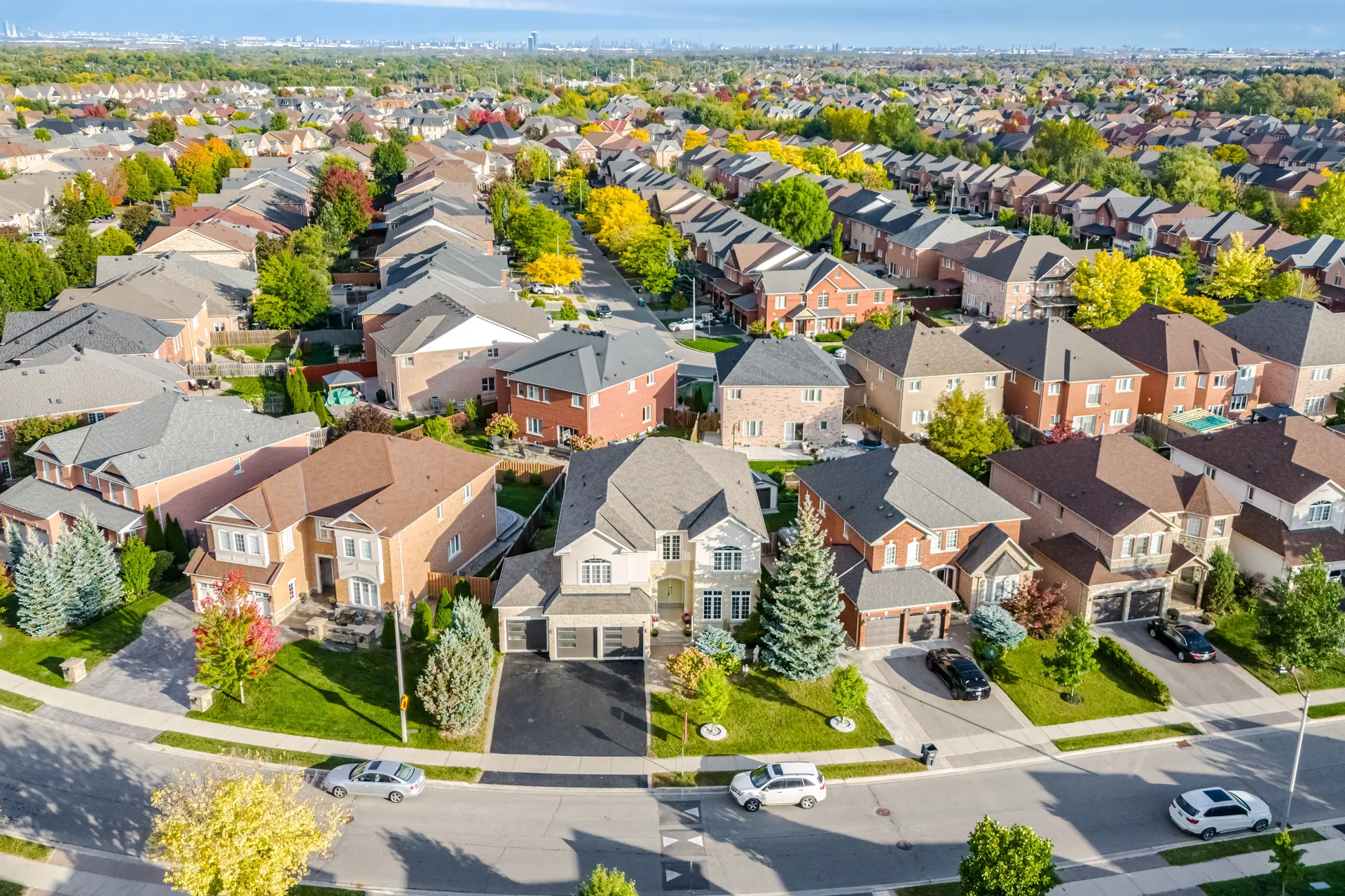 58 Saint Hubert Drive, Brampton - photo 2