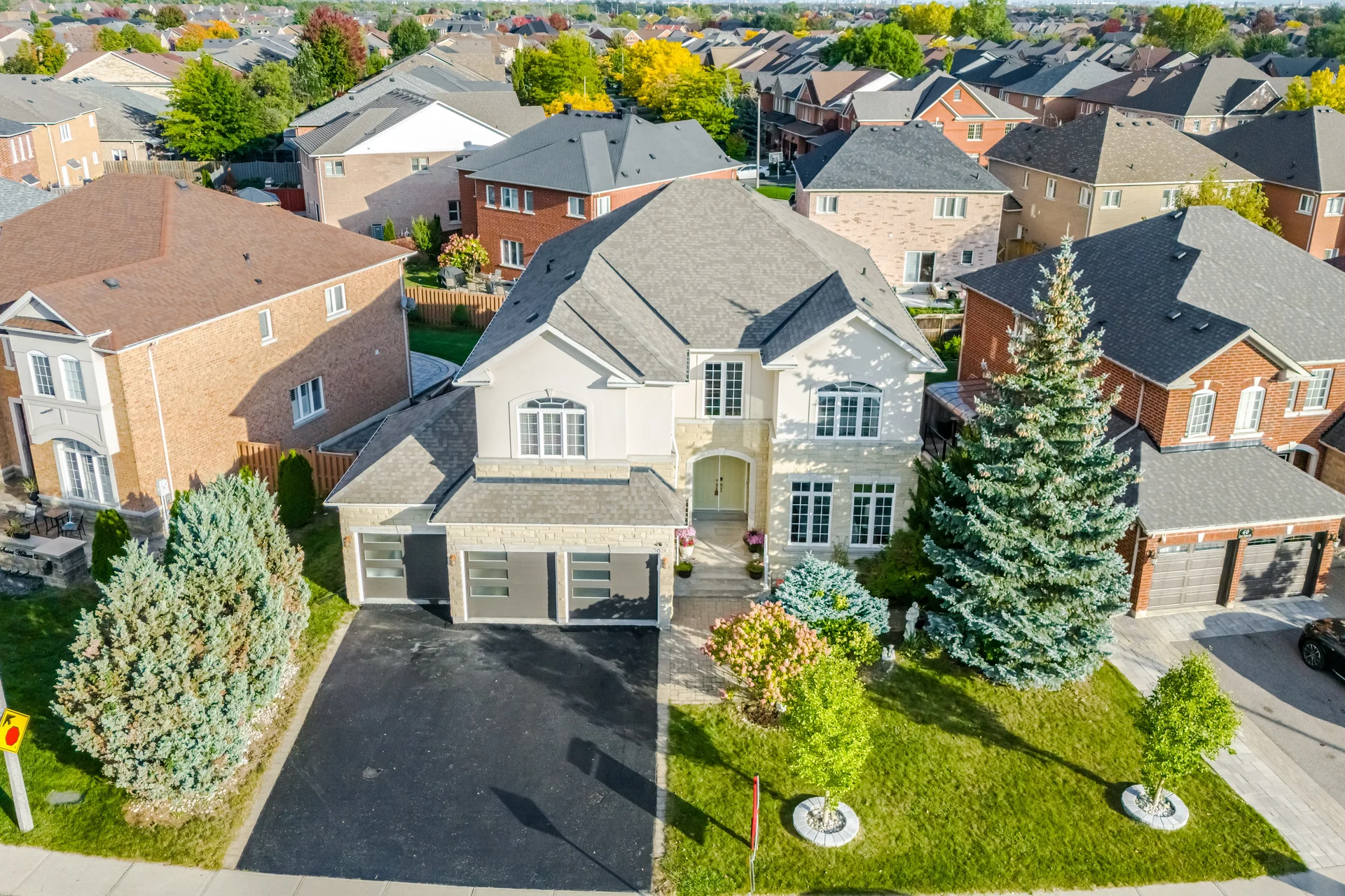 58 Saint Hubert Drive, Brampton - photo 8