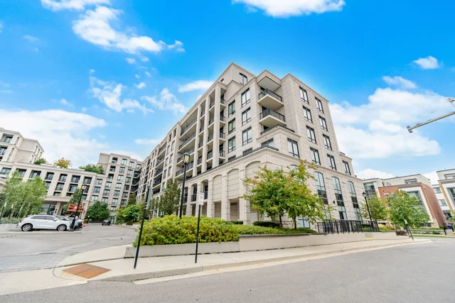 #215W-268 Buchanan Drive, Markham