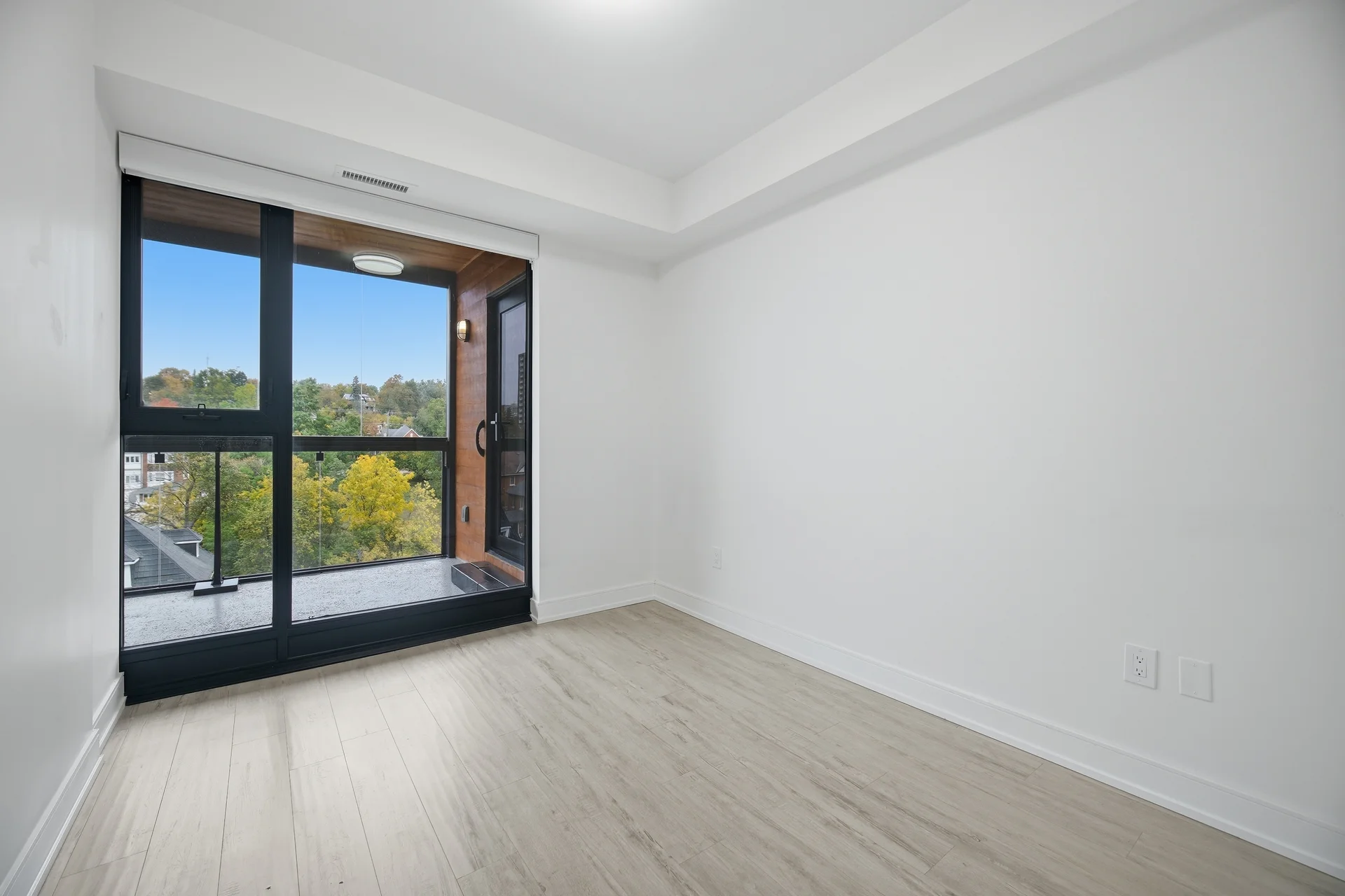 #620-185 Dunlop Street East, Barrie - photo 24