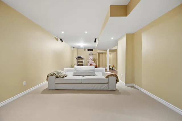 5 Billancourt Crescent, Brampton - photo 69