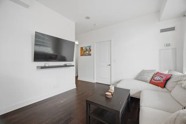 #1208-33 Shore Breeze Drive, Etobicoke - photo 10
