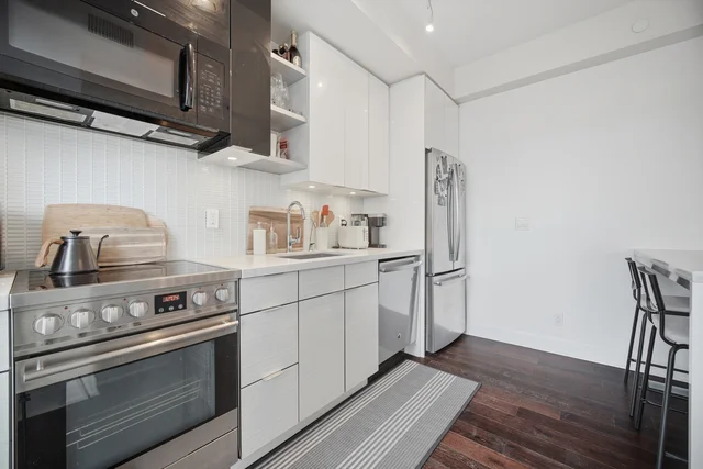 #1208-33 Shore Breeze Drive, Etobicoke - photo 19