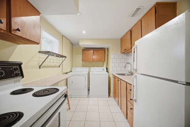 75 Cloverdale Drive, Brampton - photo 30