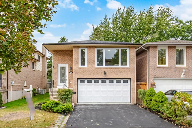 565 Hayward Crescent, Milton