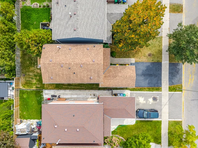 6081 Fullerton Crescent, Mississauga - photo 3