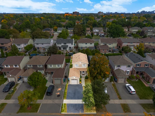 6081 Fullerton Crescent, Mississauga - photo 4