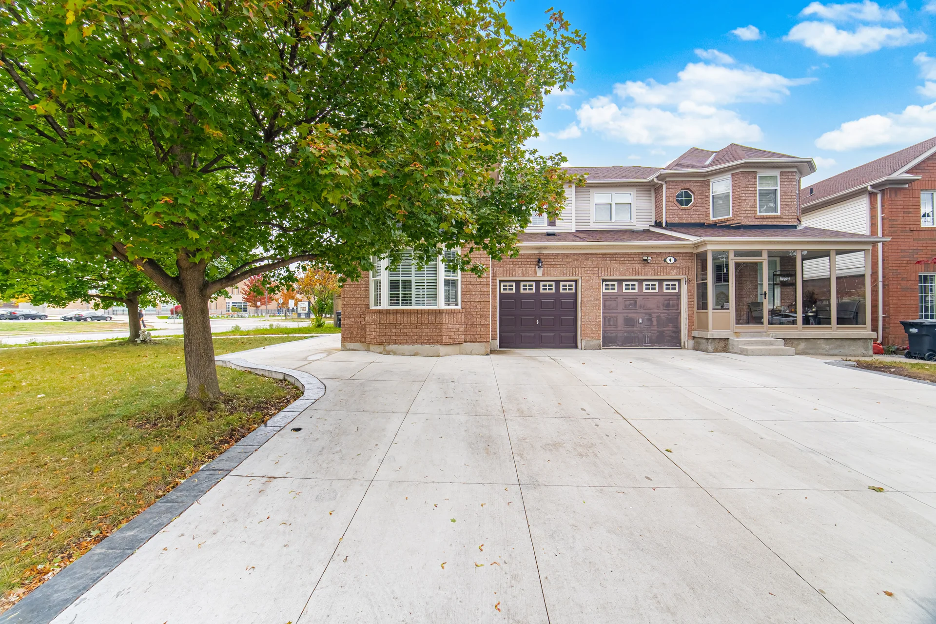 355 Brisdale Drive, Brampton - photo 3