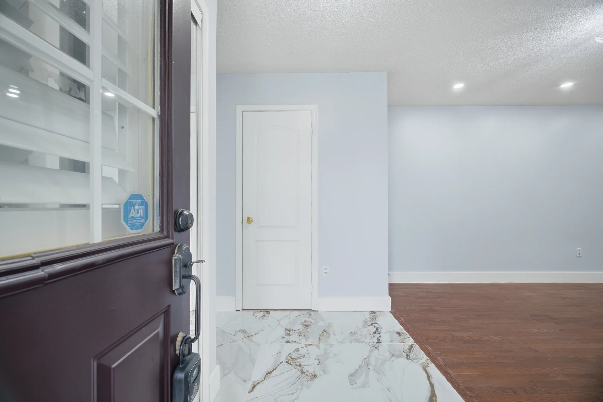 355 Brisdale Drive, Brampton - photo 7