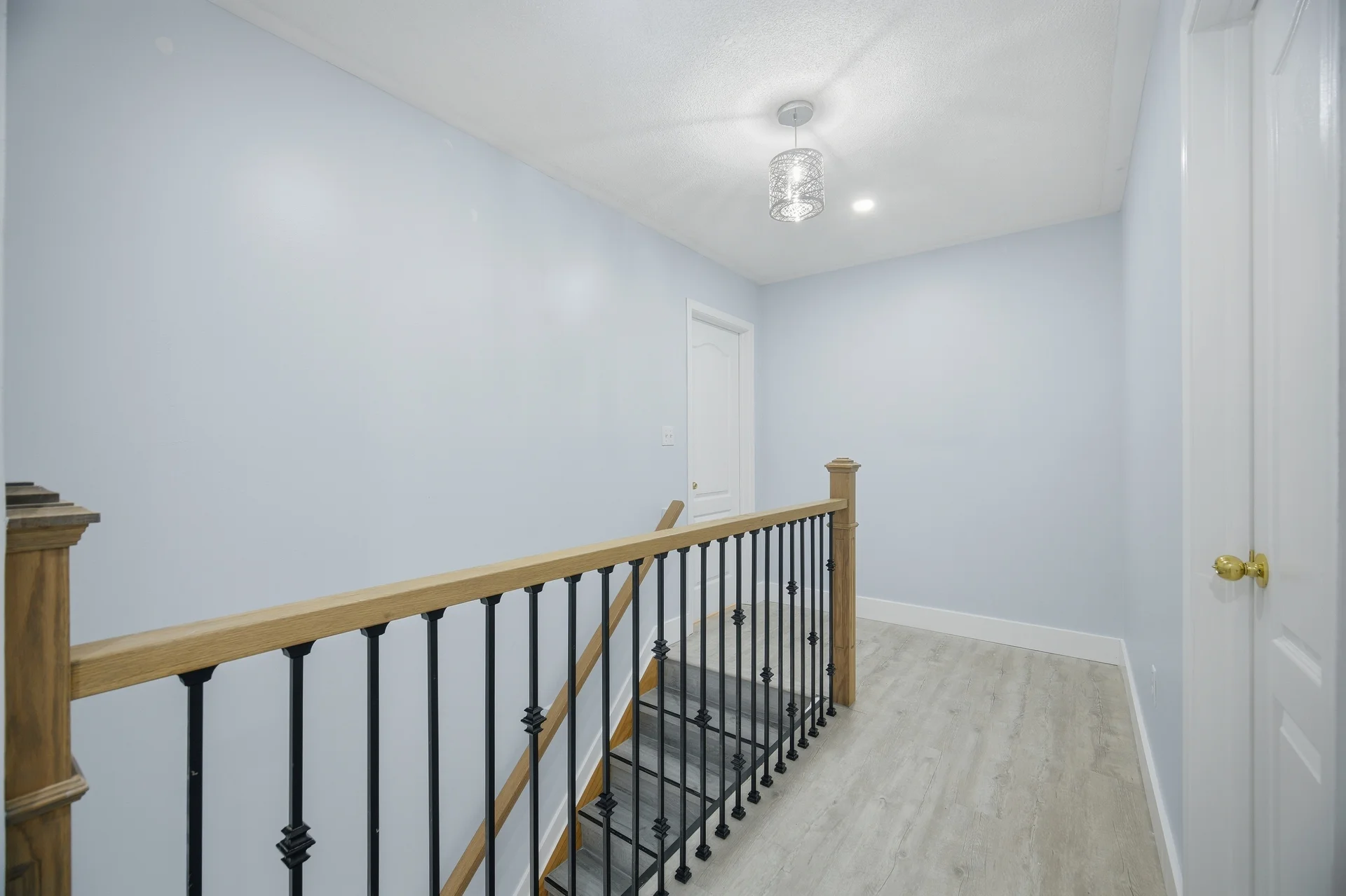 355 Brisdale Drive, Brampton - photo 20