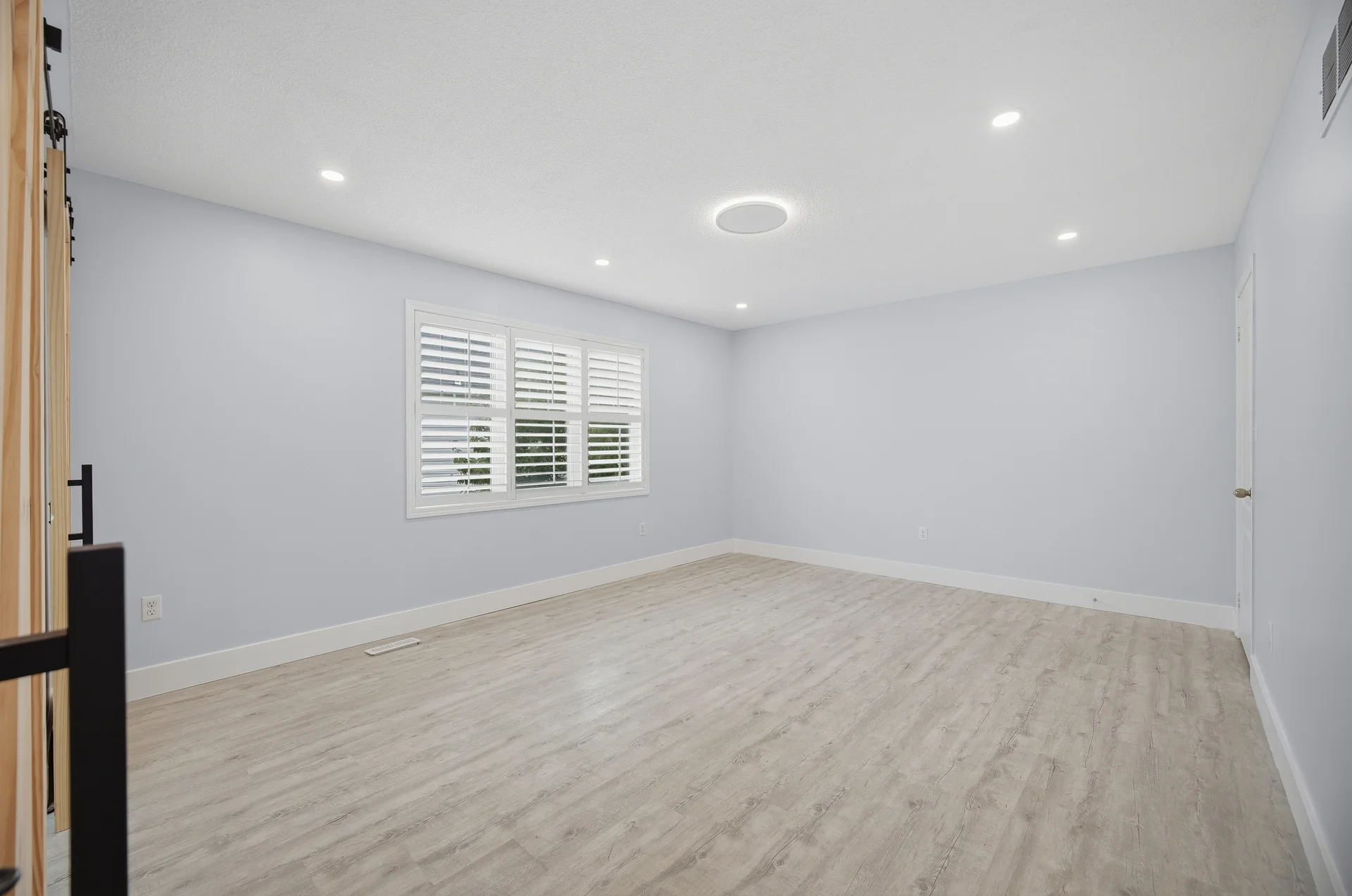 355 Brisdale Drive, Brampton - photo 22