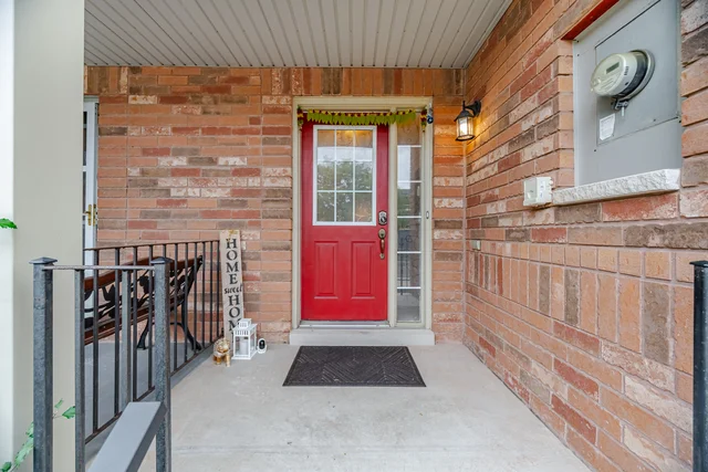 1795 Cobra Crescent, Burlington - photo 6