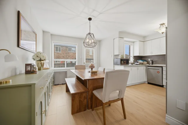 1795 Cobra Crescent, Burlington - photo 14