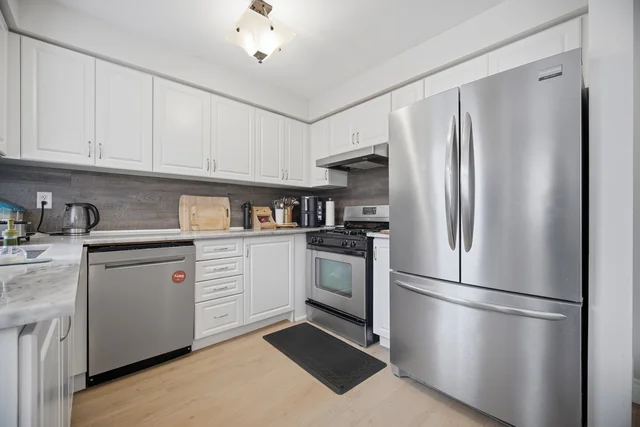 1795 Cobra Crescent, Burlington - photo 17