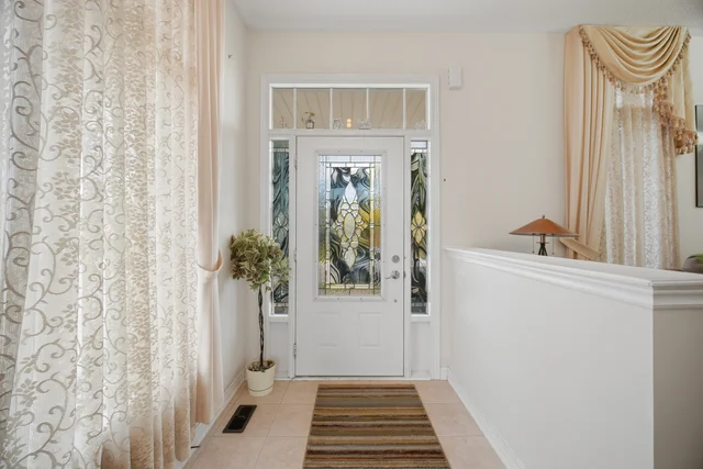 65 Connolly Crescent, Brampton - photo 6
