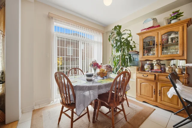 65 Connolly Crescent, Brampton - photo 17