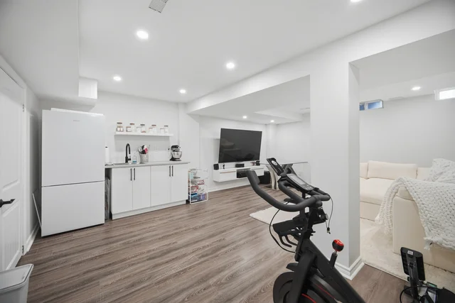169 Venice Gate Drive, Woodbridge - photo 37