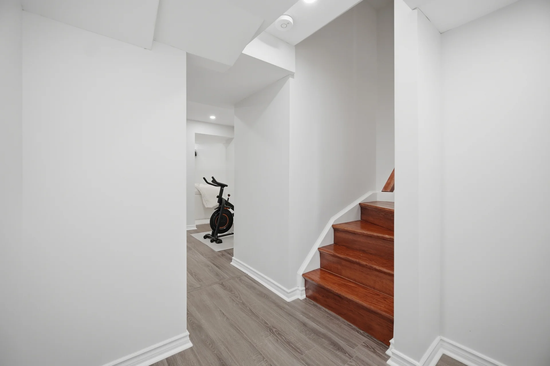 169 Venice Gate Drive, Woodbridge - photo 34
