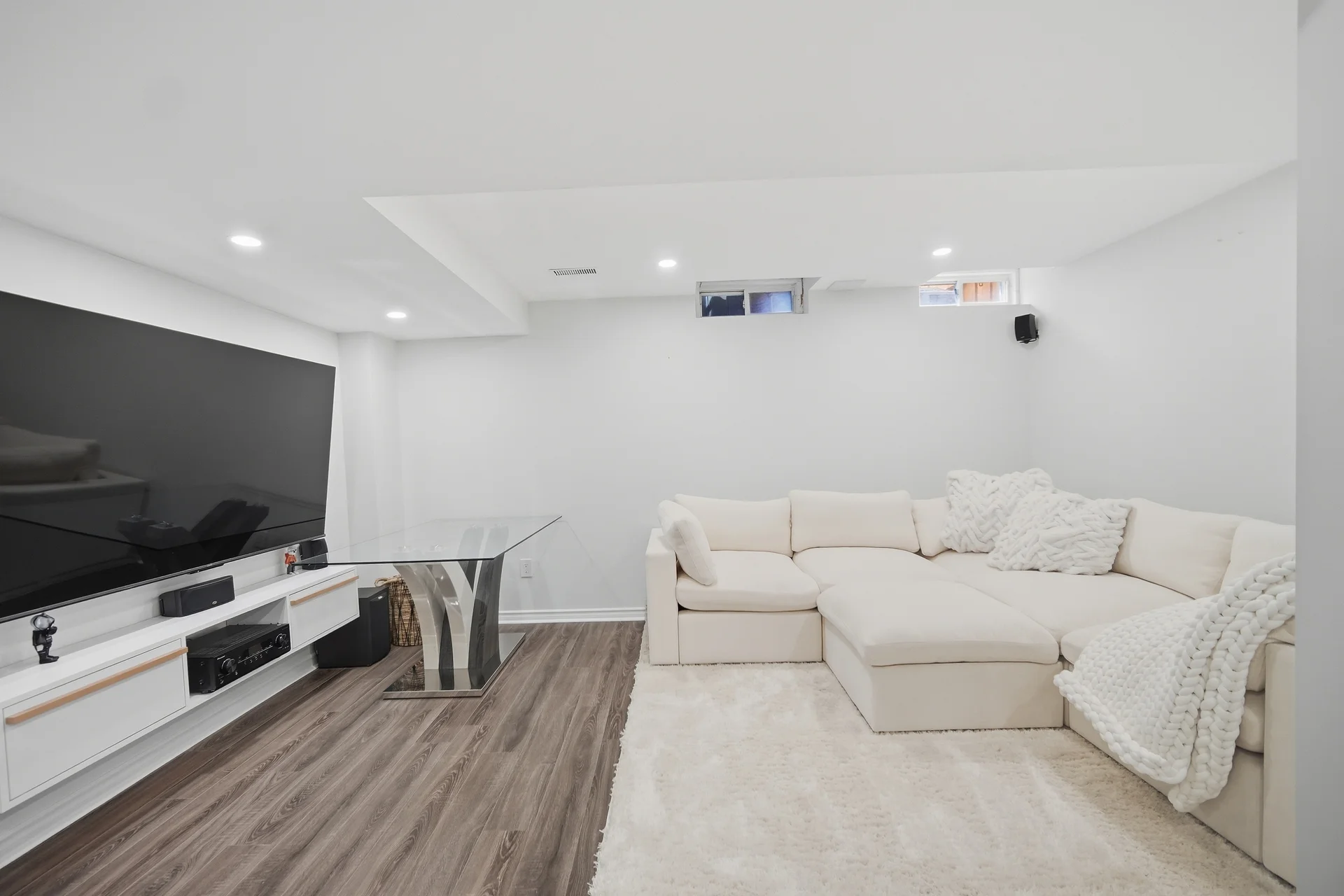 169 Venice Gate Drive, Woodbridge - photo 40