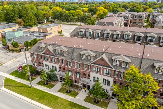 1860 Burnhamthorpe Road East, Mississauga - photo 9