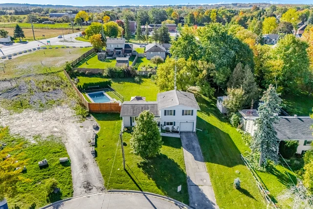 33 Rice Drive, Schomberg